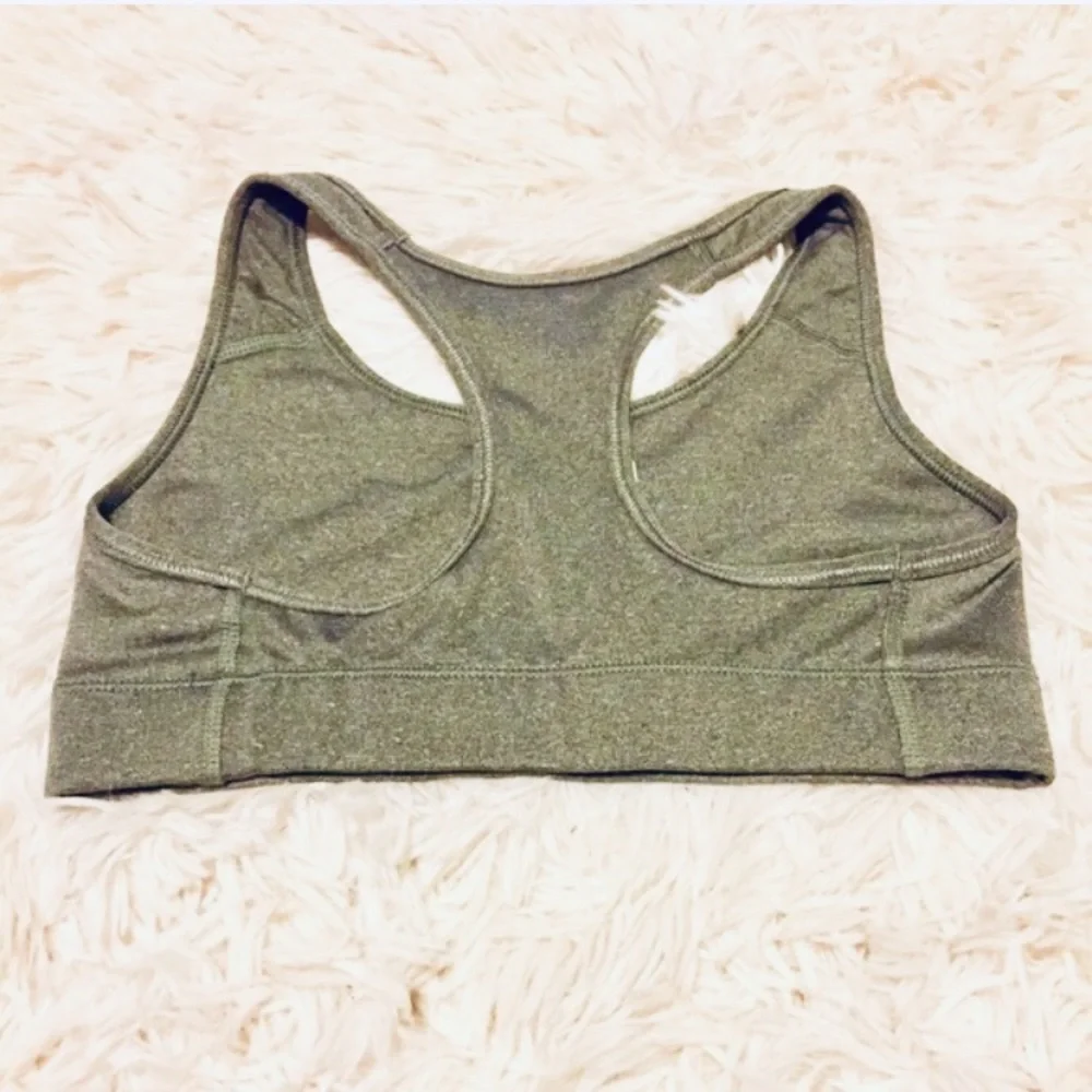 NWT Extra Small Gray Nike Women's Sports Workout Bra